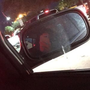 Meet your Posher, Chloe